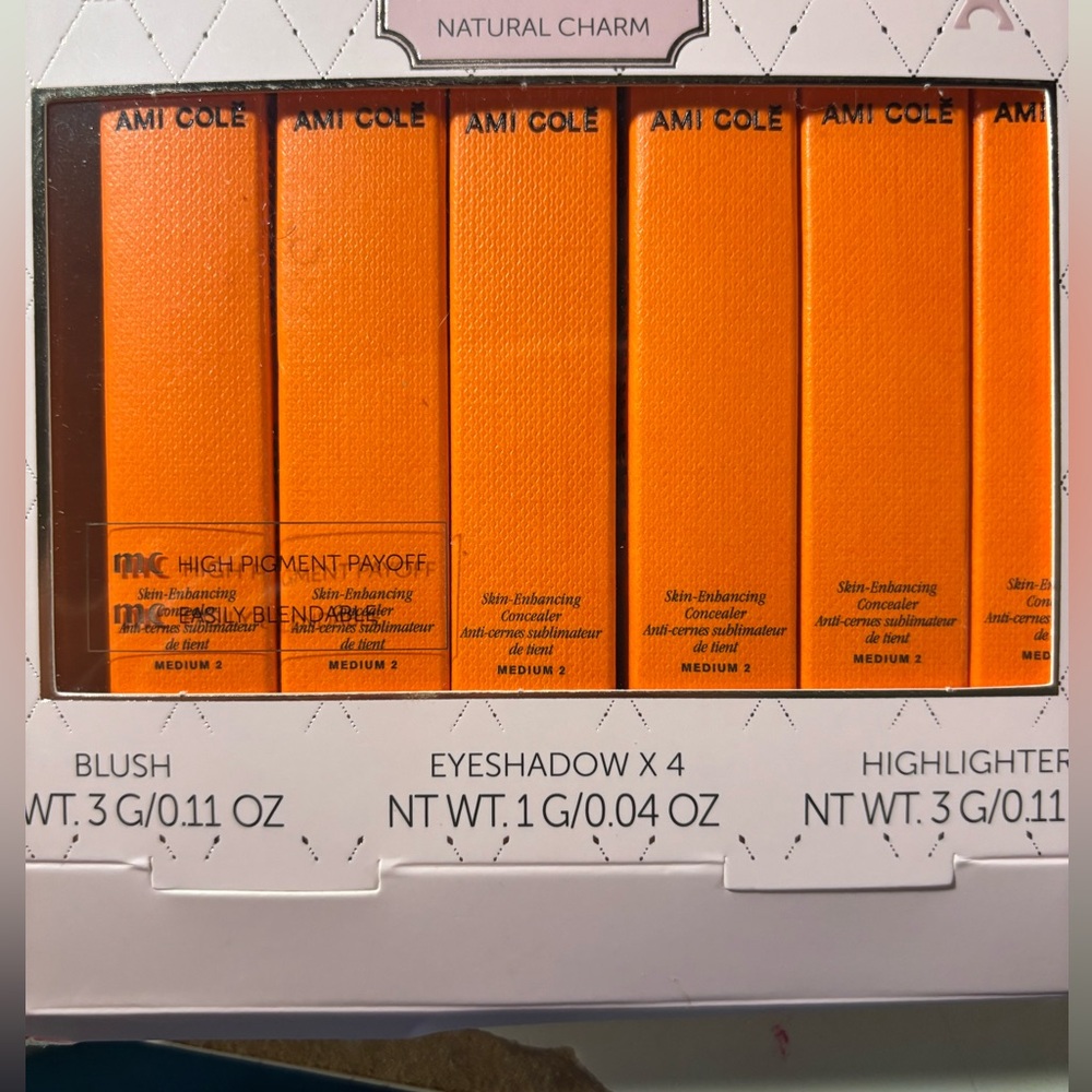 Ami Cole Medium 1.5 Skin Enhancing Concealer